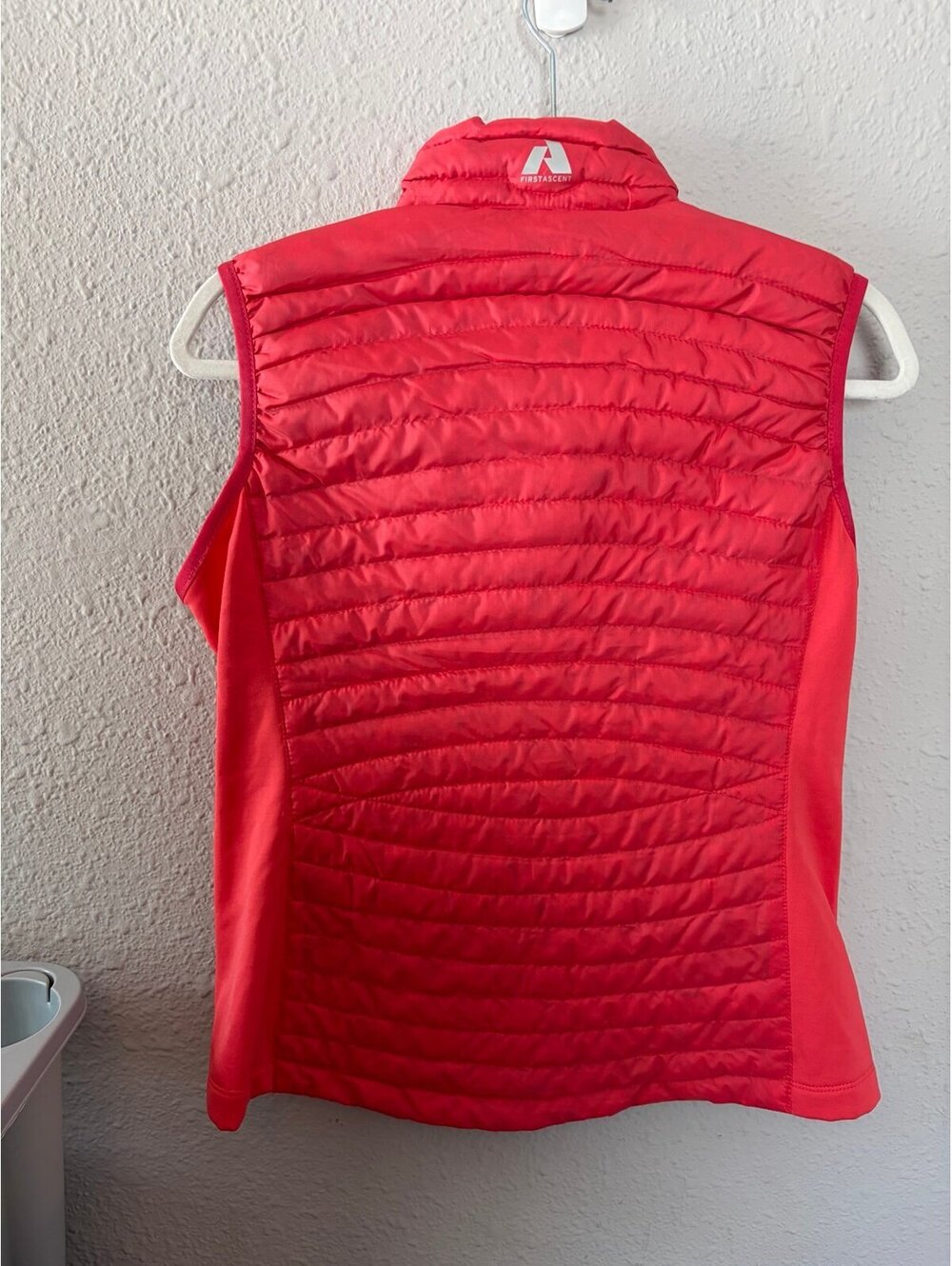 NWT Eddie Bauer Women's FirstAscent Downlight StormDown 800 Fill Vest Pink/Purpl - Picture 4 of 4